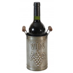 Pot de re?serve à vin en zinc