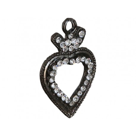 Heart-shaped pendant with crystals