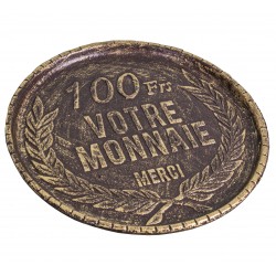 100 francs coin return tray