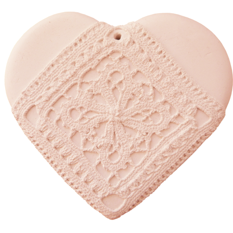 Heart crude soft pink guipure to perfume